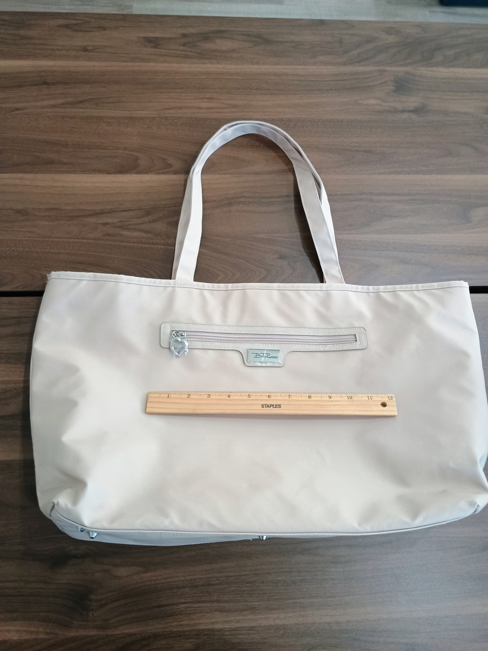 The Sak Everyday Tote Bag in Light Beige - Picture 10 of 10